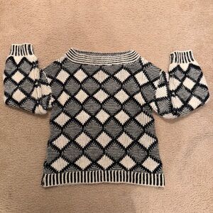 Classy Black and White Diamond Pattern Sweater Women’s Size Small